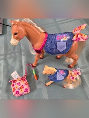 Fisher Price Loving Family Mom & Newborn Horses